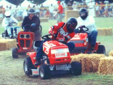 Rennrasenmähertraktoren